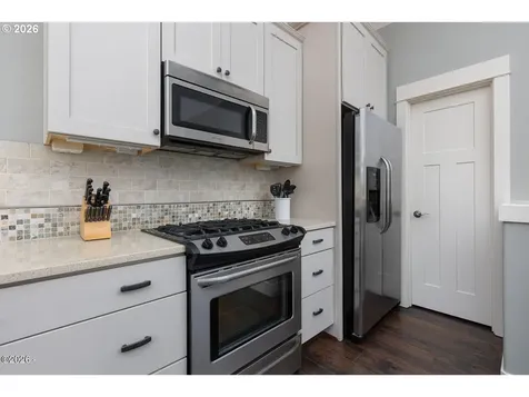 3087 NE Cascara Court Lincoln City OR 97367