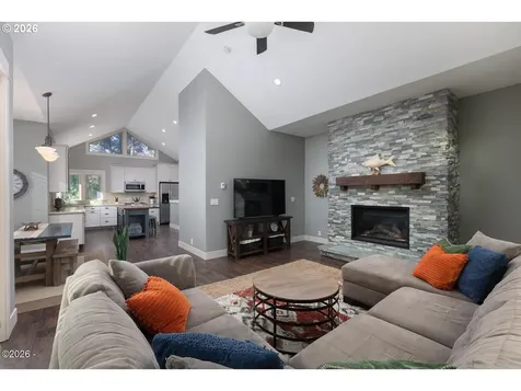 3087 NE Cascara Court Lincoln City OR 97367
