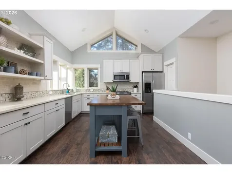 3087 NE Cascara Court Lincoln City OR 97367
