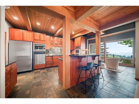 813 Varsity Road Kalama WA 98625