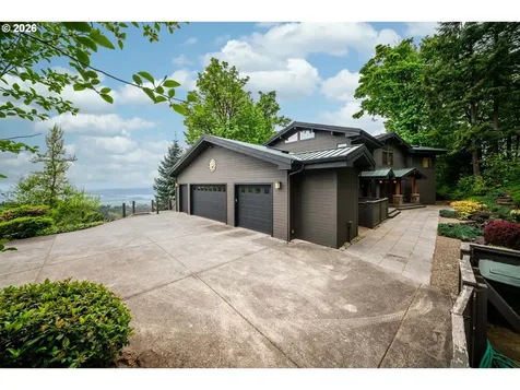 813 Varsity Road Kalama WA 98625