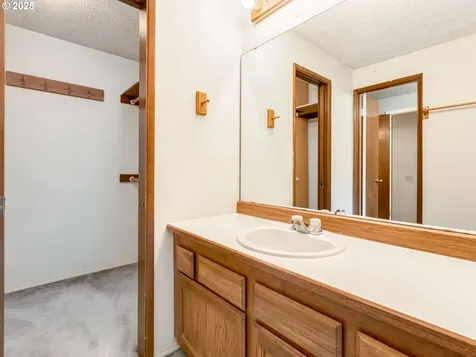 20621 SW Martinazzi Avenue Tualatin OR 97062