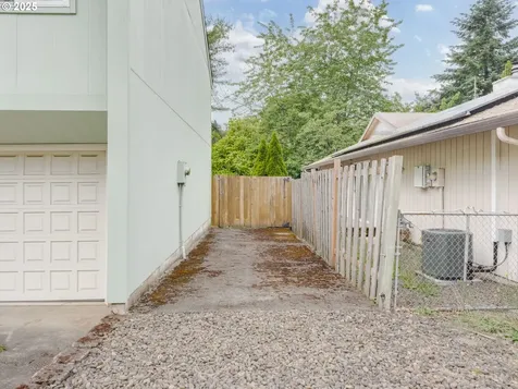 20621 SW Martinazzi Avenue Tualatin OR 97062