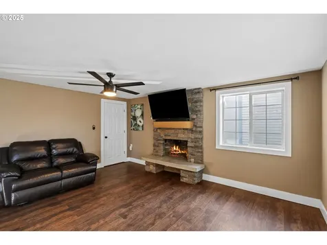 6217 NW Firwood Drive Vancouver WA 98665