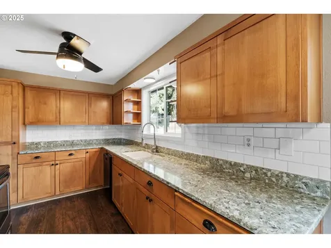 6217 NW Firwood Drive Vancouver WA 98665