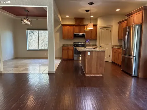 286 Winchester Creek Avenue Winchester OR 97495