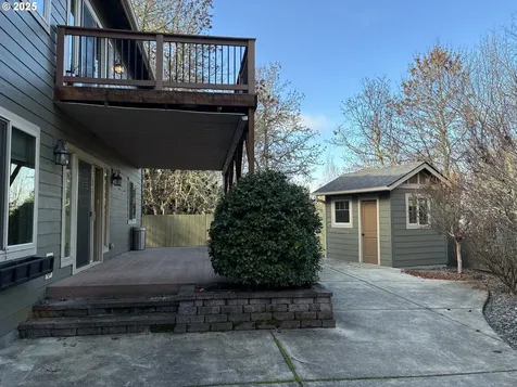 286 Winchester Creek Avenue Winchester OR 97495