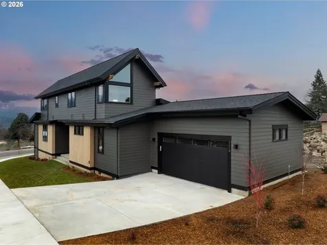 1116 Rock Creek Road Hood River OR 97031
