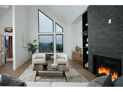 1116 Rock Creek Road Hood River OR 97031