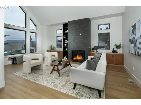 1116 Rock Creek Road Hood River OR 97031