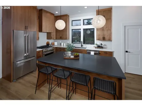 1116 Rock Creek Road Hood River OR 97031