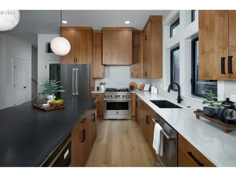 1116 Rock Creek Road Hood River OR 97031