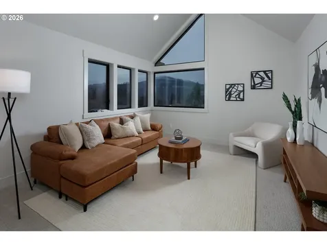 1116 Rock Creek Road Hood River OR 97031