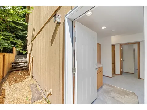 6218 SW View Point Terrace Portland OR 97239