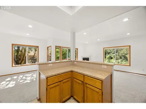 6218 SW View Point Terrace Portland OR 97239