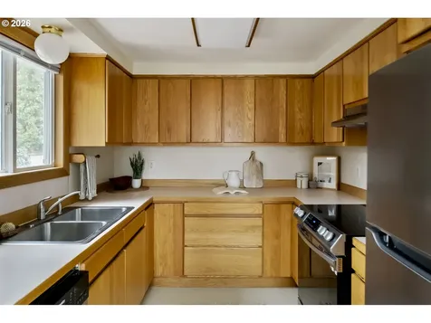 8217 SE 63rd Avenue Portland OR 97206