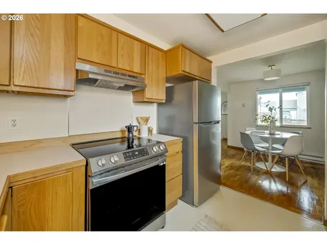 8217 SE 63rd Avenue Portland OR 97206