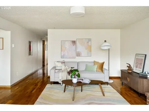 8217 SE 63rd Avenue Portland OR 97206