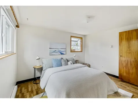 8217 SE 63rd Avenue Portland OR 97206