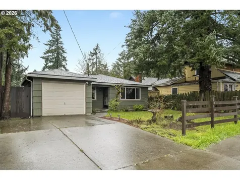 8217 SE 63rd Avenue Portland OR 97206
