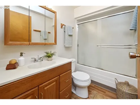 8217 SE 63rd Avenue Portland OR 97206