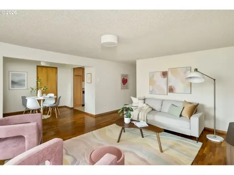 8217 SE 63rd Avenue Portland OR 97206