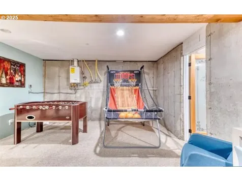 2685 SW Beach Avenue Lincoln City OR 97367