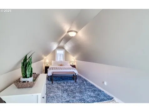 2685 SW Beach Avenue Lincoln City OR 97367