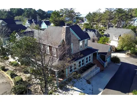 2685 SW Beach Avenue Lincoln City OR 97367