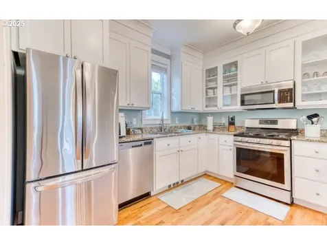 2685 SW Beach Avenue Lincoln City OR 97367