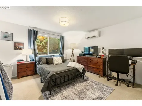 6213 SW 33rd Place Portland OR 97239