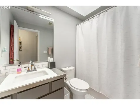 6213 SW 33rd Place Portland OR 97239