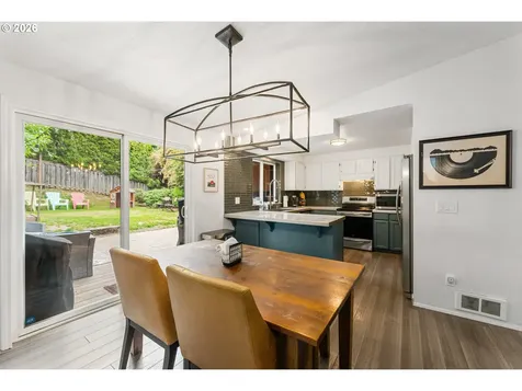 6213 SW 33rd Place Portland OR 97239