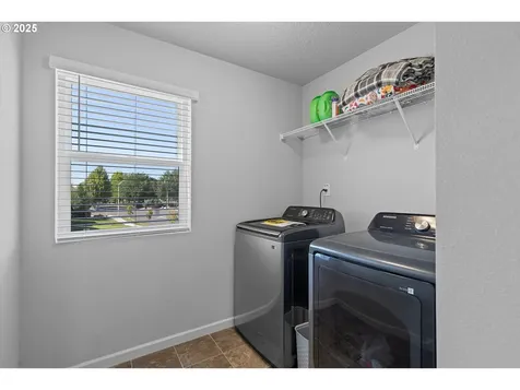 2598 NW Meadows Drive Mcminnville OR 97128