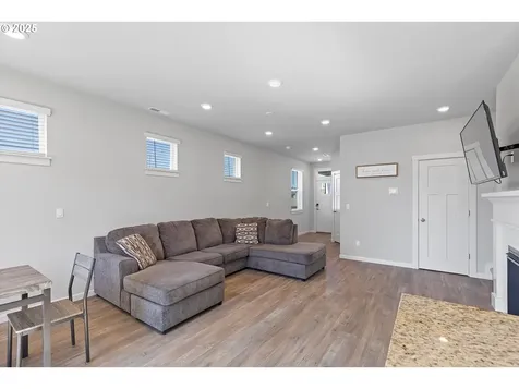 2598 NW Meadows Drive Mcminnville OR 97128