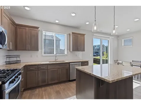 2598 NW Meadows Drive Mcminnville OR 97128