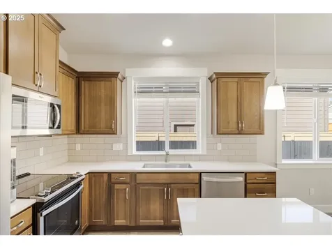 1355 NE Cascadia Ridge Drive Estacada OR 97023