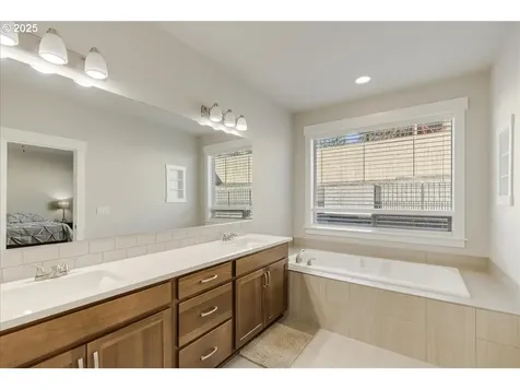 1355 NE Cascadia Ridge Drive Estacada OR 97023
