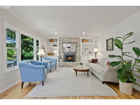 2927 Tolkien Lane Lake Oswego OR 97034