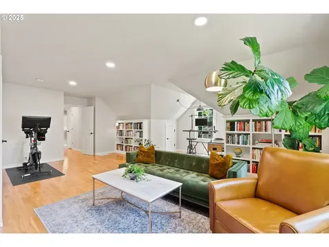 2927 Tolkien Lane Lake Oswego OR 97034