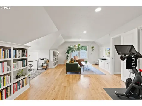 2927 Tolkien Lane Lake Oswego OR 97034