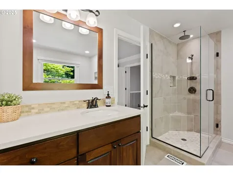 2927 Tolkien Lane Lake Oswego OR 97034