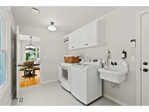 2927 Tolkien Lane Lake Oswego OR 97034