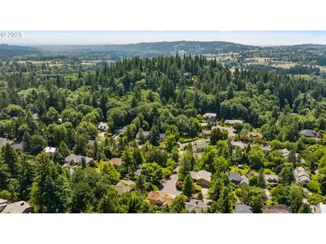 2927 Tolkien Lane Lake Oswego OR 97034