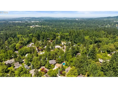 2927 Tolkien Lane Lake Oswego OR 97034
