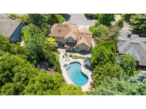 2927 Tolkien Lane Lake Oswego OR 97034