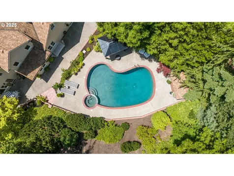 2927 Tolkien Lane Lake Oswego OR 97034