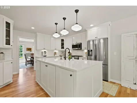 2927 Tolkien Lane Lake Oswego OR 97034