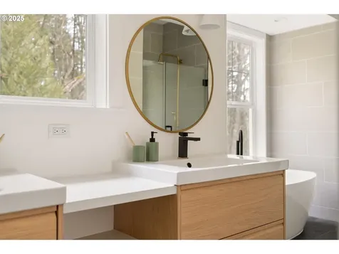 290 SW Moonridge Place Portland OR 97225