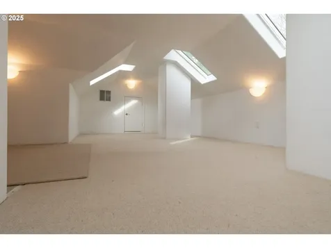 290 SW Moonridge Place Portland OR 97225